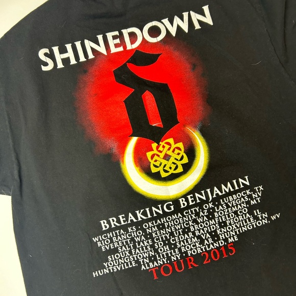 SHINEDOWN 2015 CONCERT TEE - Picture 4 of 4